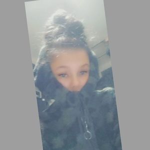 Meet your Posher, Devany